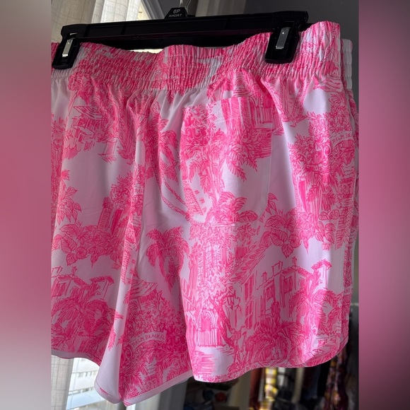 NWOT Lilly Pulitzer UPF 50+ Luxletic 4" Backcourt Short - Picture 5 of 7
